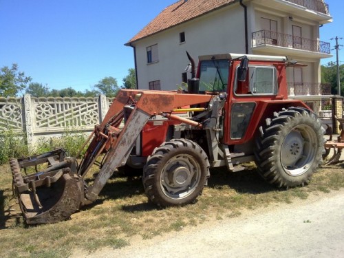 Traktor Massey Ferguson 592 I Kasika Pictures