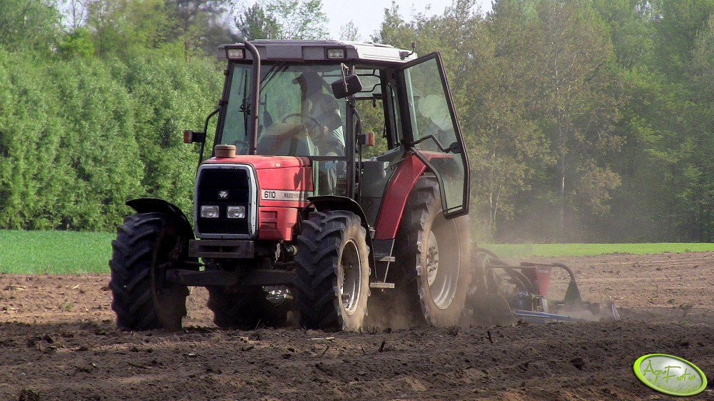 Obraz traktor Massey Ferguson 6110 #436870