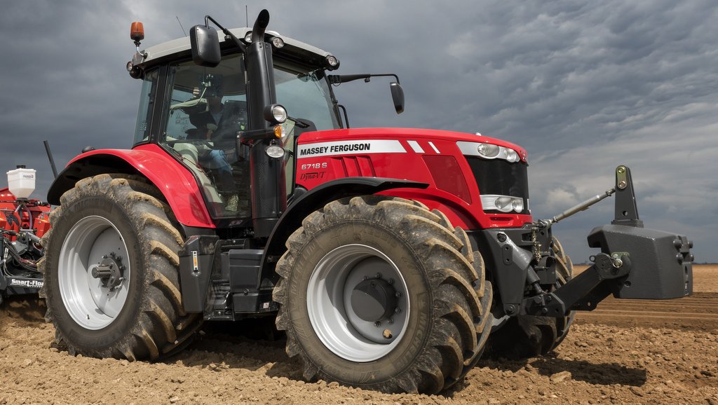 Massey Ferguson launches 200hp four-cylinder tractor - News - FG ...