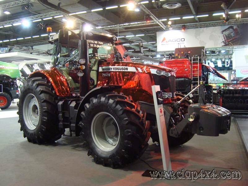 Tractors - Farm Machinery: Massey Ferguson 7626 Chrome