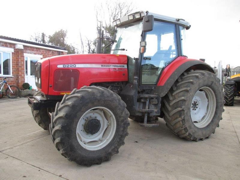 Massey Ferguson 8220 - Tractors – For sale
