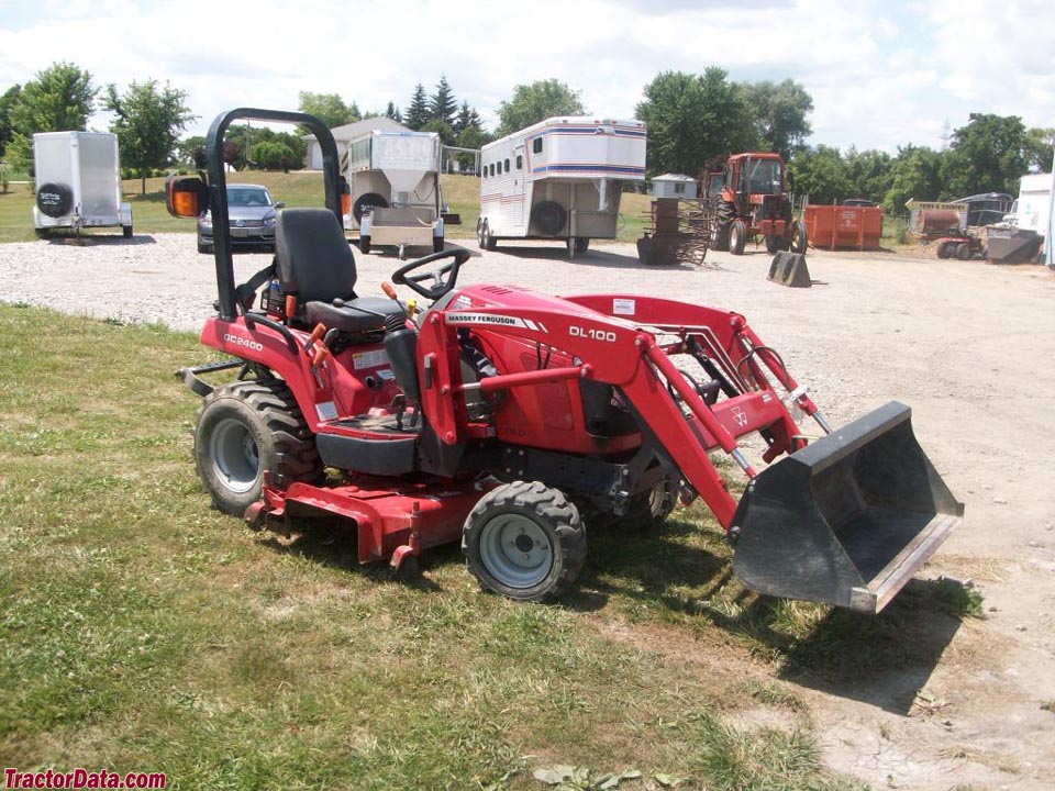 Massey Ferguson GC2400 (4 images) Photos courtesy of Town and Country ...