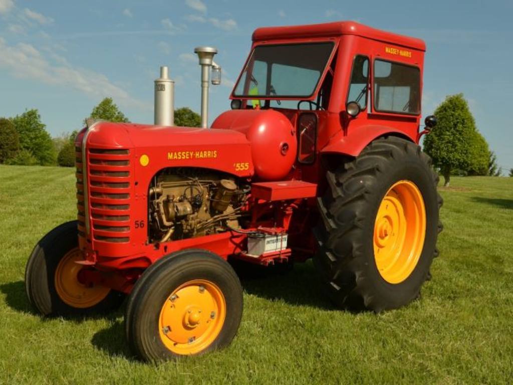 Massey Harris 555 LP Standard Tractor