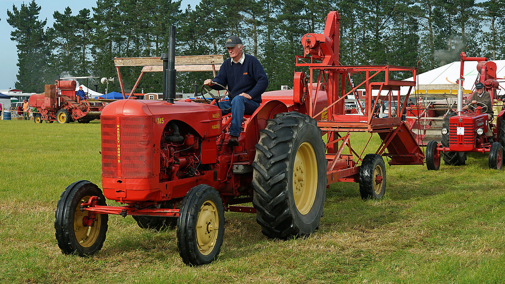 Massey Harris 745 Tractor & Combine Harvester. | Mid Canterb ...
