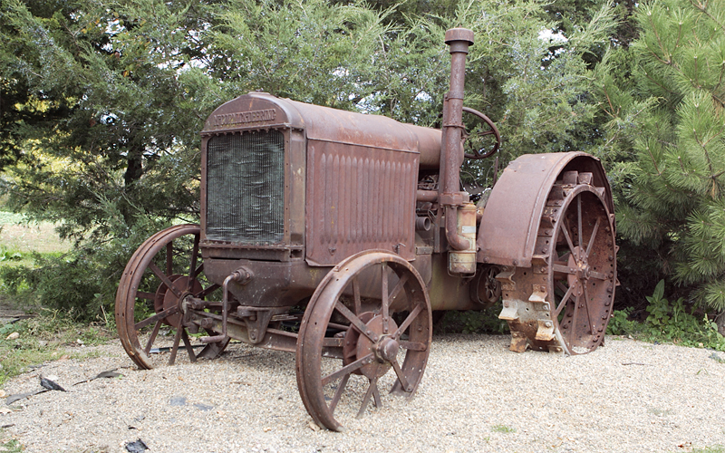 ... -- & --New --Rusty -- & -- With new Paint > McCormick Deering 10-20