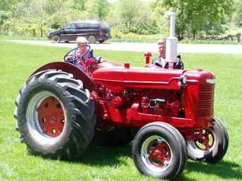 Used Farm Tractors for Sale: Mccormick Deering W-4 Standard (2005-03 ...