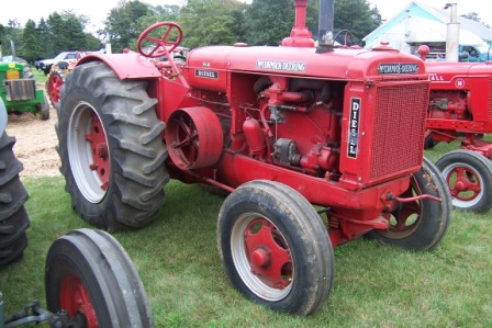 All photos of the Mccormick Deering W 40 on this page are represented ...