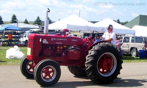 TractorData.com McCormick-Deering Super WD-6 tractor photos ...