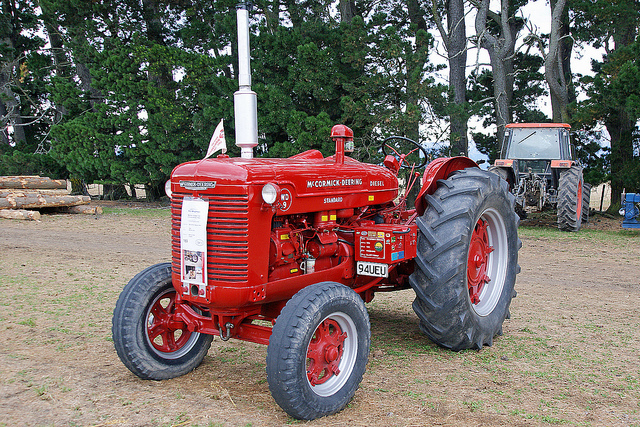1945 McCormick-Deering WD-9 Tractor. | Flickr - Photo Sharing!