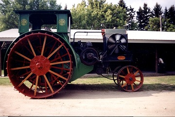 1917(?) Minneapolis 35-70 - TractorShed.com