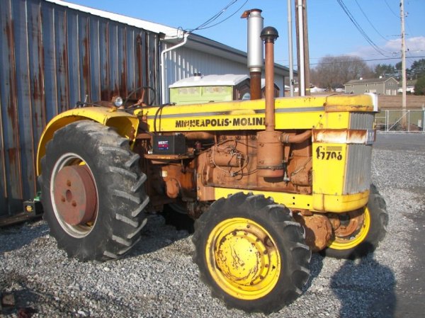 141: Minneapolis Moline 4x4 G706 Farm Tractor : Lot 141