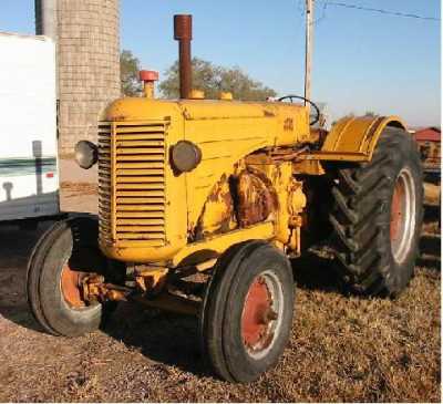 Minneapolis Moline GTA 162896A - This tractor runs | #401785