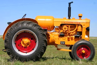 Tractor of the Week: 1952 Minneapolis Moline GTC