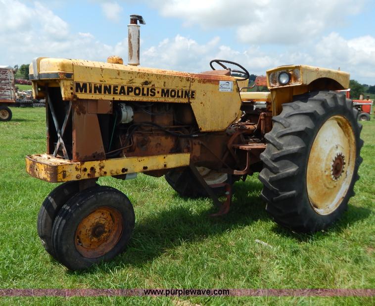 Minneapolis Moline U-302 tractor | no-reserve auction on Wednesday ...