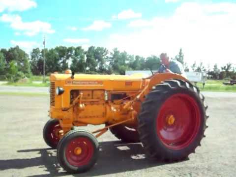 Minneapolis Moline ZAS model Z Tractor, SOLD Aug. 17, 2011 - YouTube