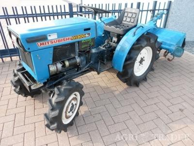 Mitsubishi D1300 tractor for sale