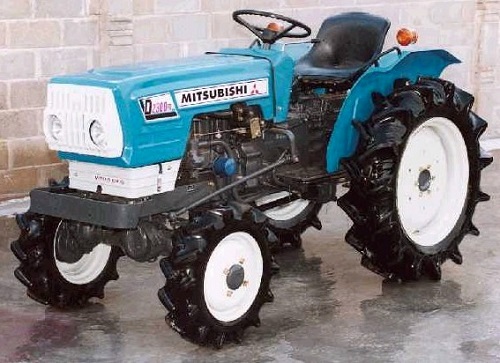Mitsubishi D2300 tractor for sale