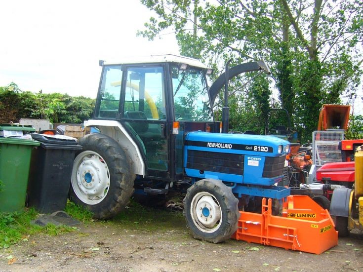Tractor Photos - New Holland 2120