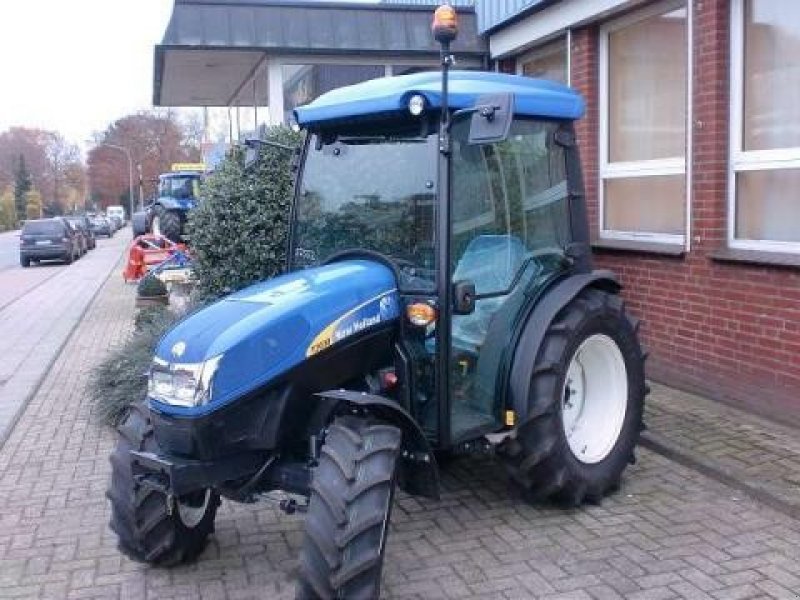 New Holland T 3030 ALLRAD Traktor - technikboerse.com