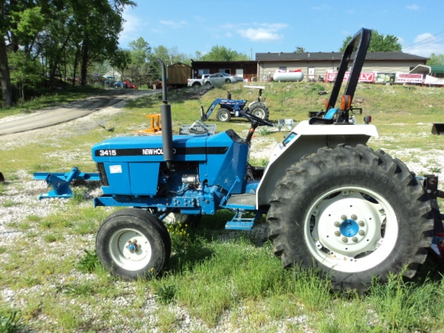 New Holland 3415 Tractor » Diamond R Equipment