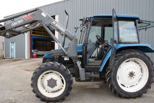 Tractors - Ford - New Holland 5635 Tractor & MX80 Loader | Farmline ...