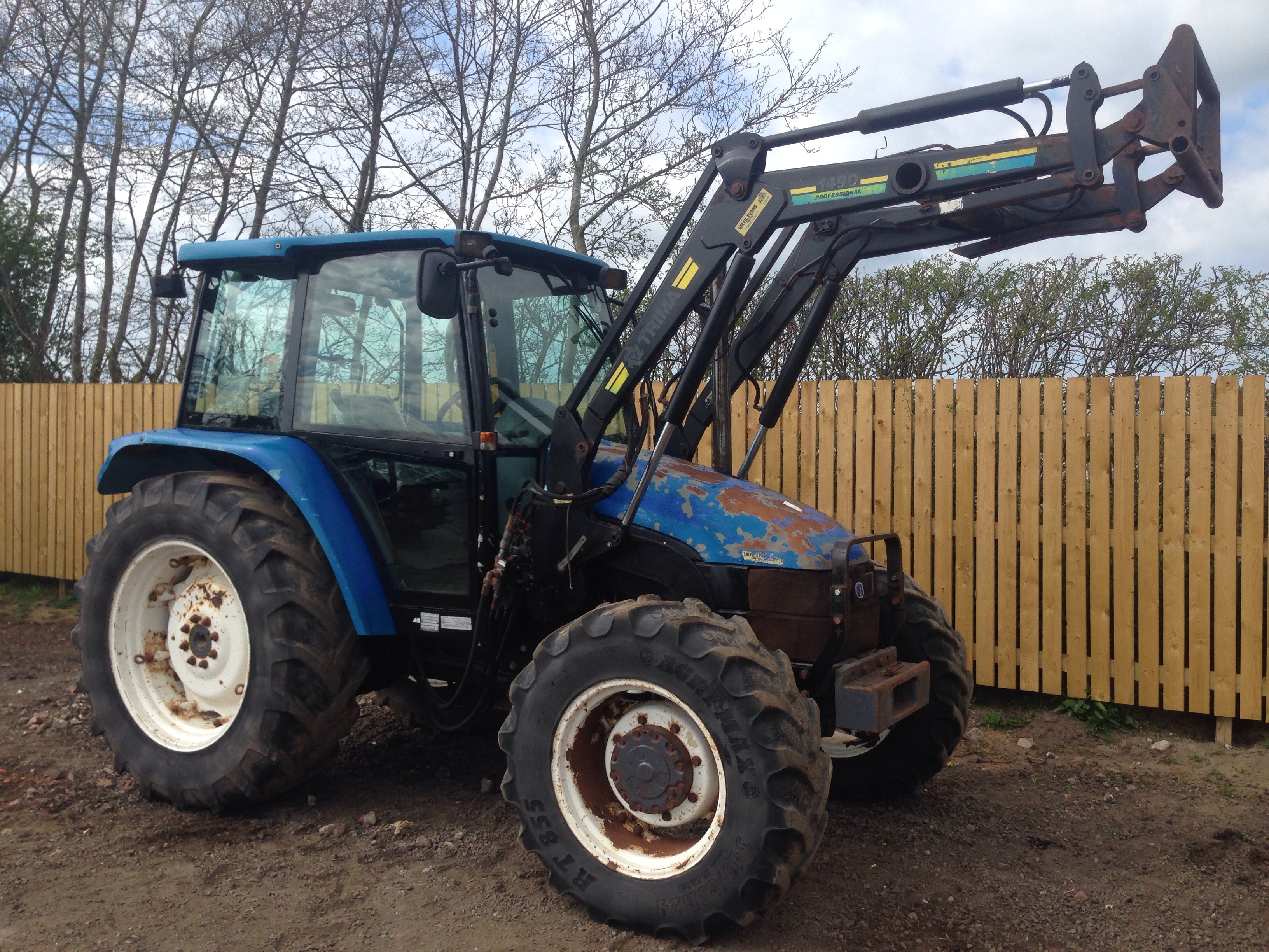 New Holland 6635 Tractor | DTP Tractors LTD | East Yorkshire