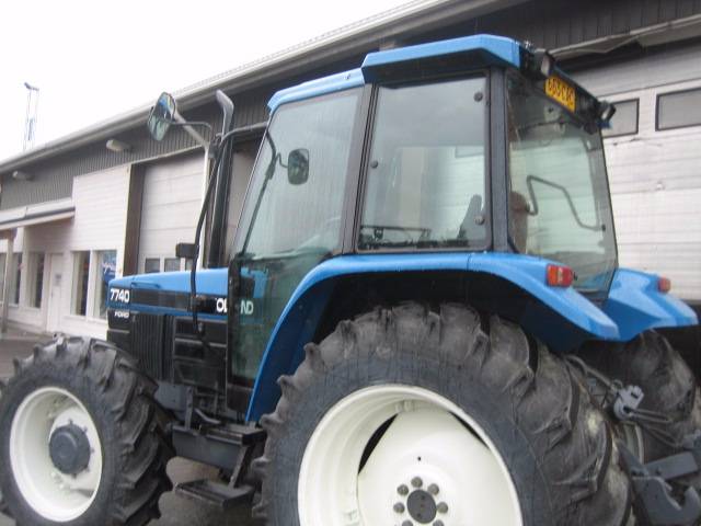 Used New Holland 7740 SLE tractors Year: 1997 Price: $18,010 for sale ...