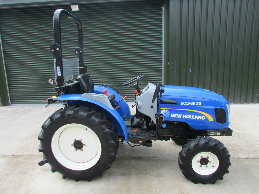 NEW HOLLAND BOOMER 30 / TRACTOR / COMPACT TRACTOR | eBay