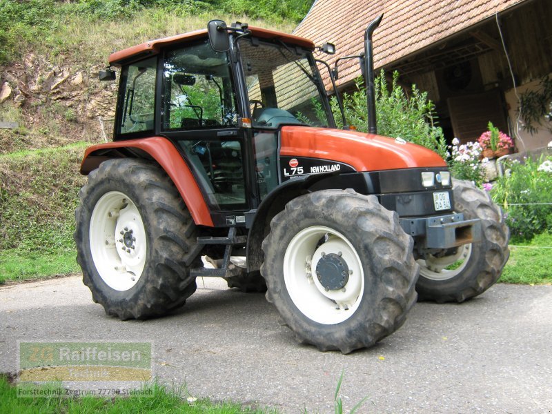 New Holland L75 Tractor - technikboerse.com