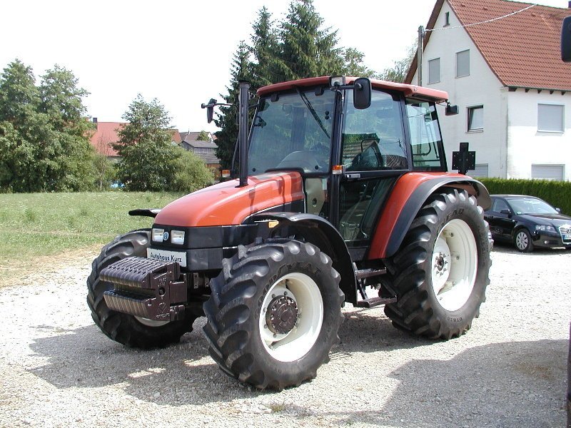 Tractor New Holland L95 - technikboerse.com