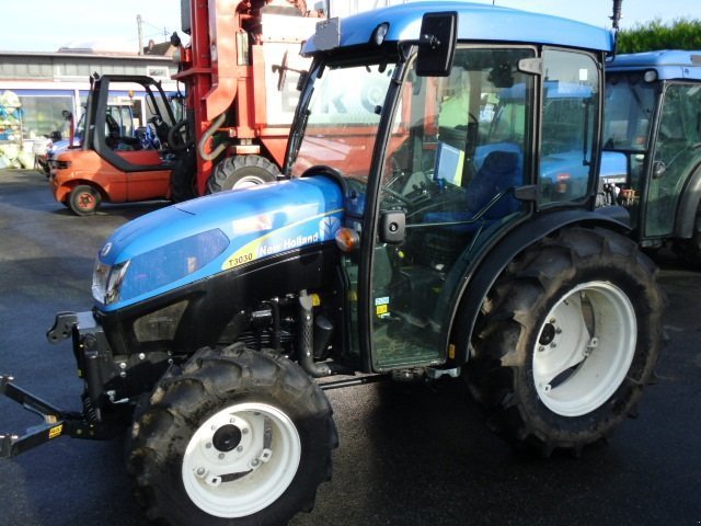 Tractor New Holland T3030 - Newhollandboerse - sold