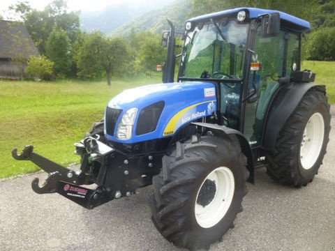 Tractor New Holland T4030 DeLuxe - agraranzeiger.at - sold