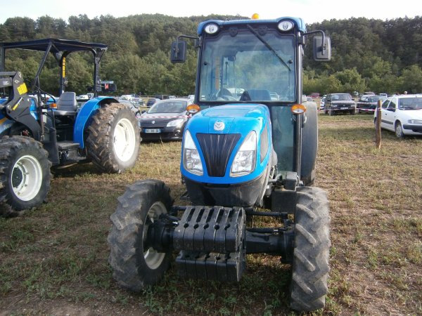 Foire / EXPO, New Holland T4030F