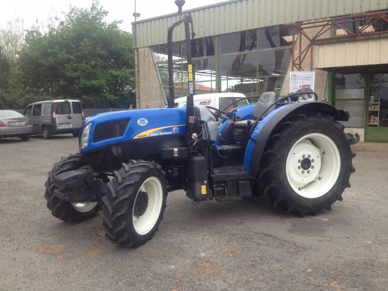 New Holland T4040F tractor