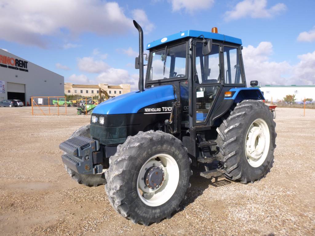 Used New Holland TS100 tractors Year: 2001 for sale - Mascus USA