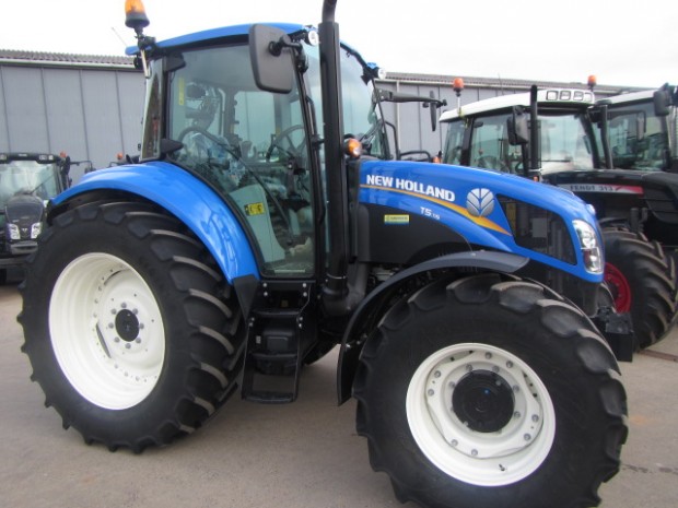 New Holland T5.115, 04/2013, 470 hrs | Parris Tractors Ltd