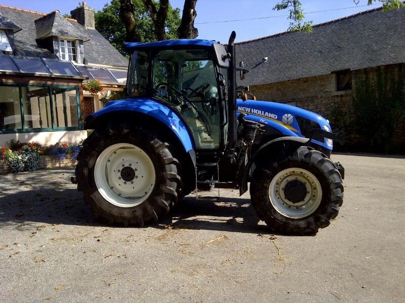 ... az első :: Használtgép New Holland T595 traktor - eladva