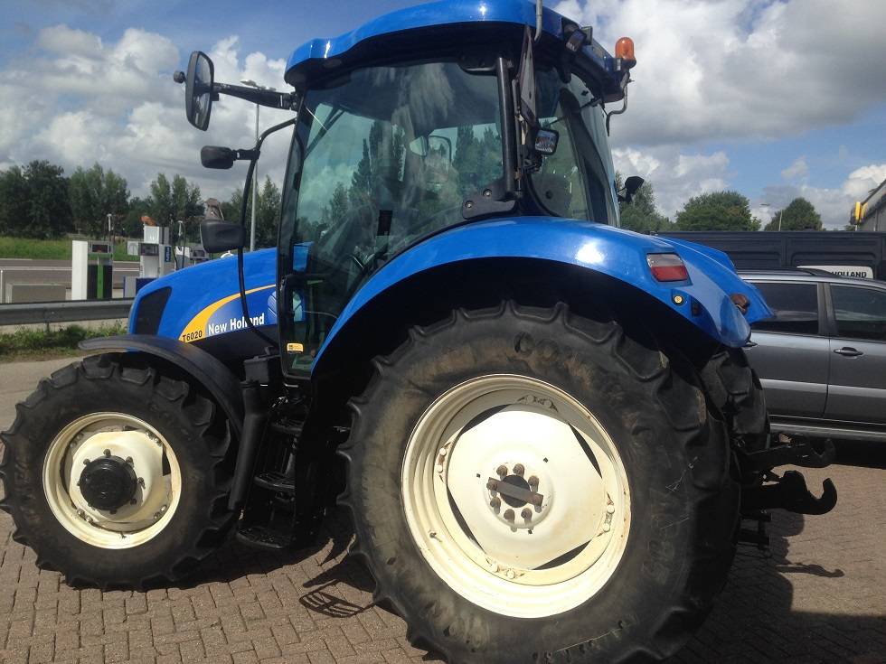 Used New Holland T6020 Elite tractors Year: 2007 for sale - Mascus USA