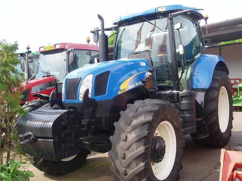 New Holland T6080 ELITE Traktor - technikboerse.com