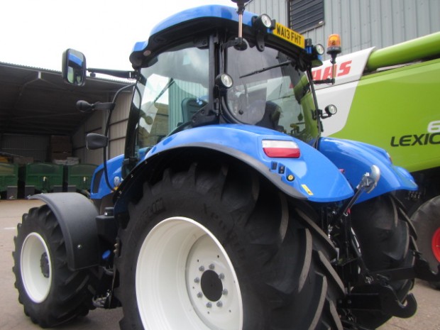 New Holland T6160, 07/2013, 450 hrs | Parris Tractors Ltd