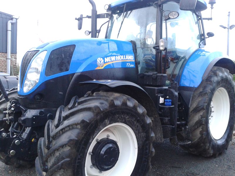 tracteur-agricole-new-holland-t7200-4x4-2012