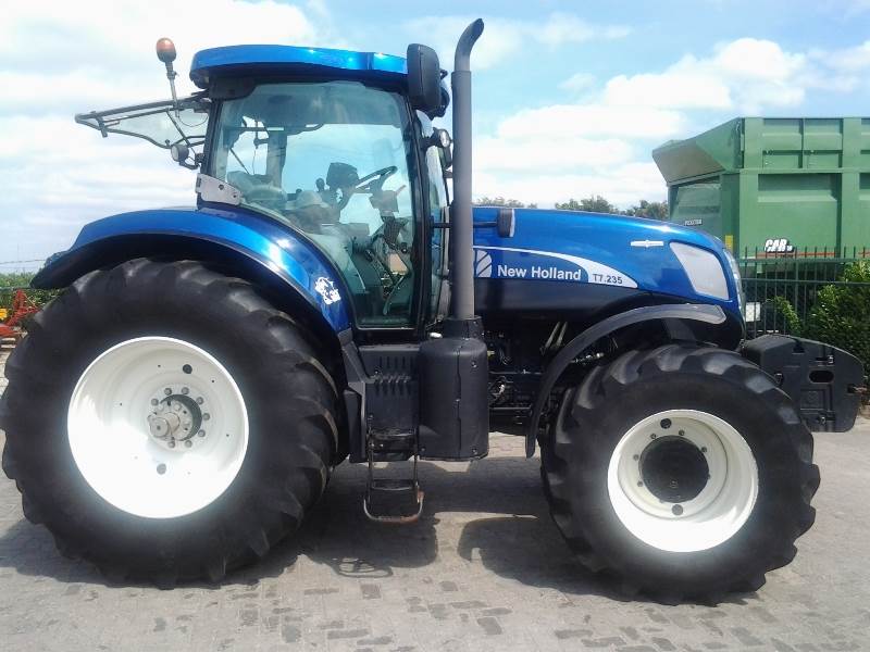 Used New Holland T7.235 tractors Year: 2012 for sale - Mascus USA