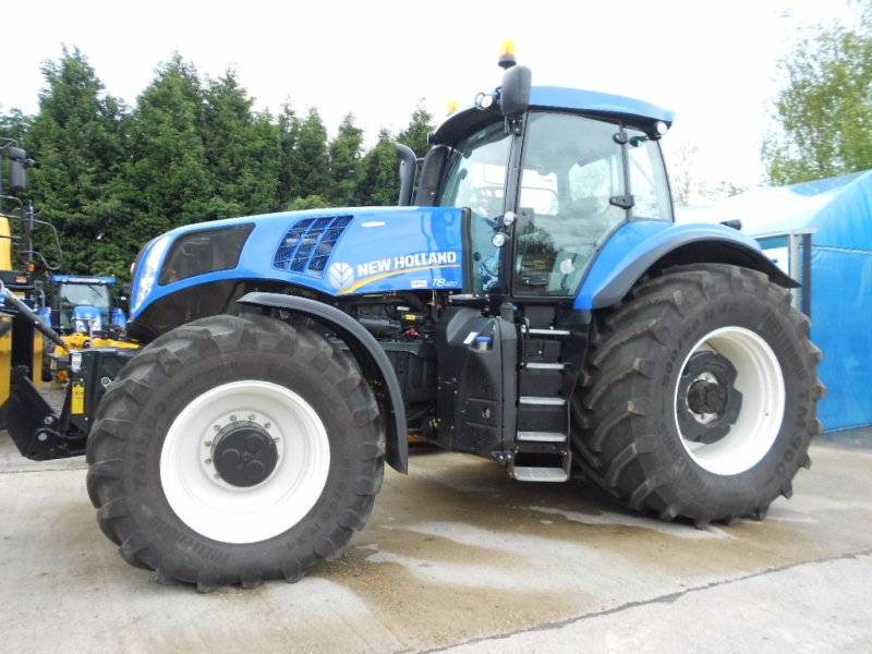 New Holland T8.420 Tuxford Tractors, Year of manufacture: 2014 ...