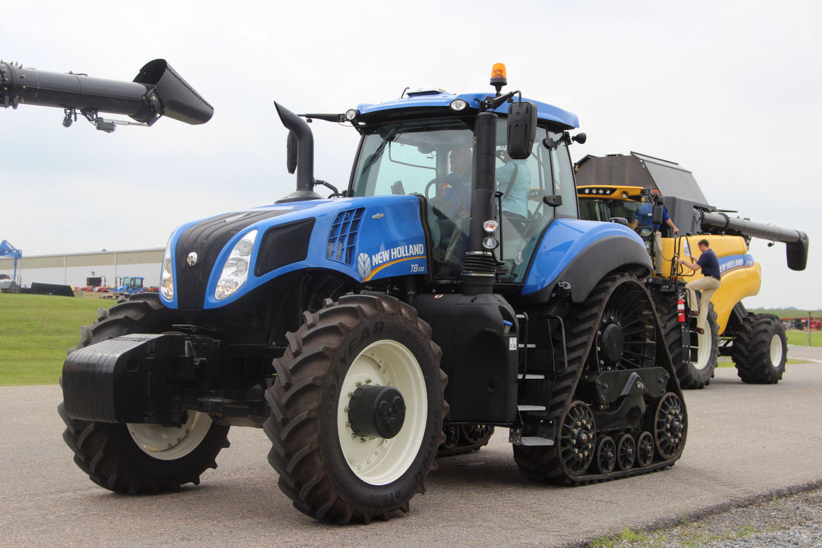 the new new holland genesis t8435 smarttrax tractors are an ...