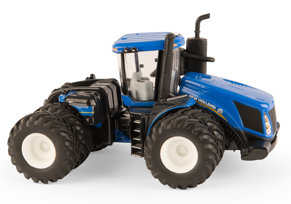 ERTL New Holland T9700 4WD Tractor
