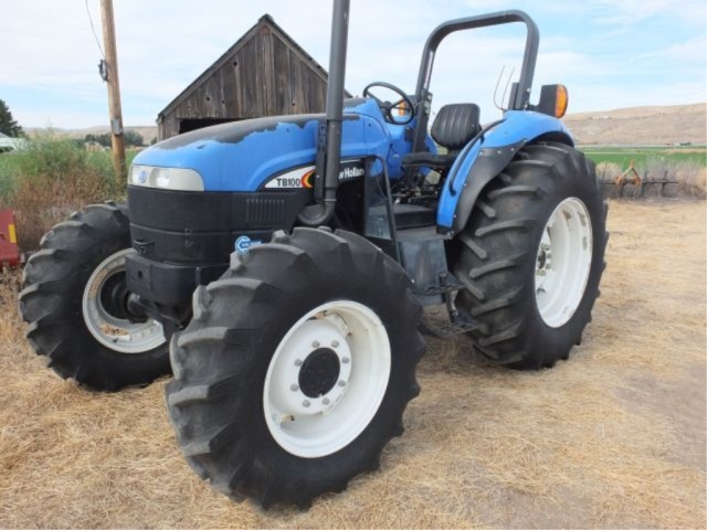 Lot # : 110 - New Holland TB100 4x4 Tractor