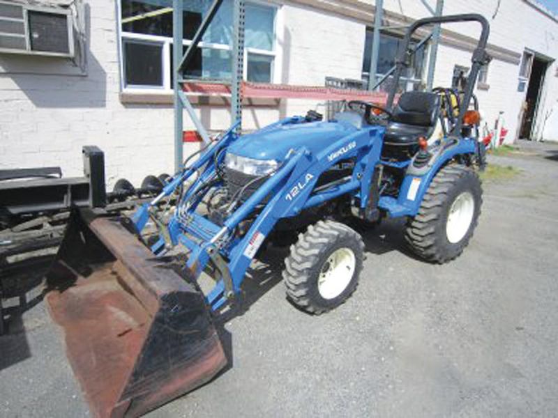 New Holland TC24D Tractors for Sale | Fastline
