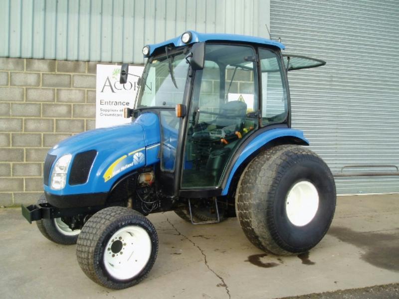 2006 NEW HOLLAND TC45 45hp New Holland TC45 with cab. Diesel Tractors ...