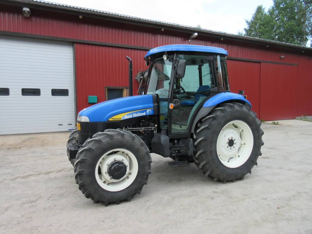 New Holland TD5040 - Year: 2009 - Tractors - ID: 35F1A686 - Mascus USA