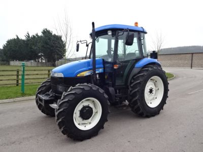 NEW HOLLAND TD80D 4WD--470 HOURS FROM NEW! - G.M. Stephenson Ltd - We ...